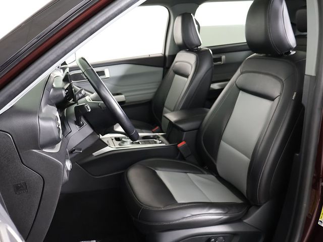 2022 Ford Explorer XLT 4WD - 23040129 - 33