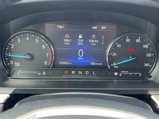 2022 Ford Explorer XLT 4WD - 23006322 - 27