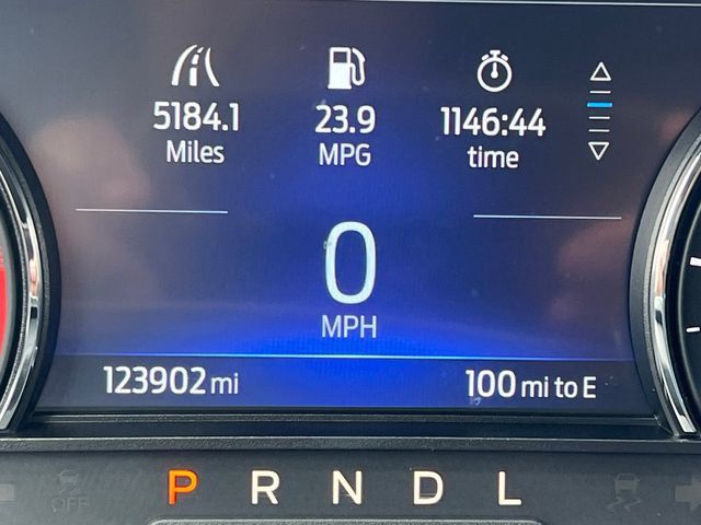 2022 Ford Explorer XLT 4WD - 23006322 - 28