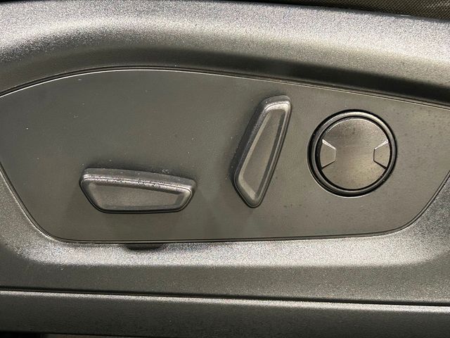 2022 Ford Explorer XLT 4WD - 22905309 - 19