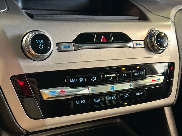 2022 Ford Explorer XLT 4WD - 22905309 - 36