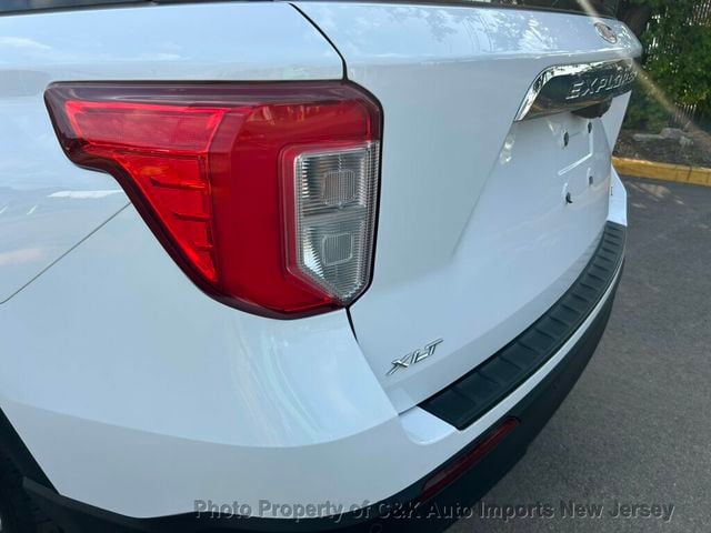 2022 Ford Explorer XLT 4WD - 23056125 - 22