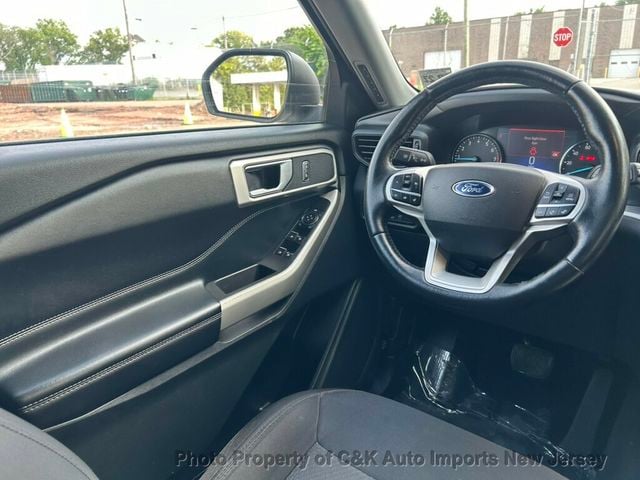 2022 Ford Explorer XLT 4WD - 23056125 - 50