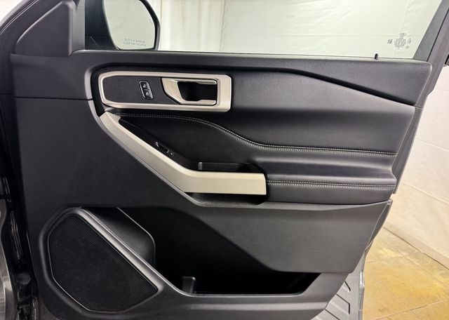 2022 Ford Explorer XLT 4WD - 23079339 - 18