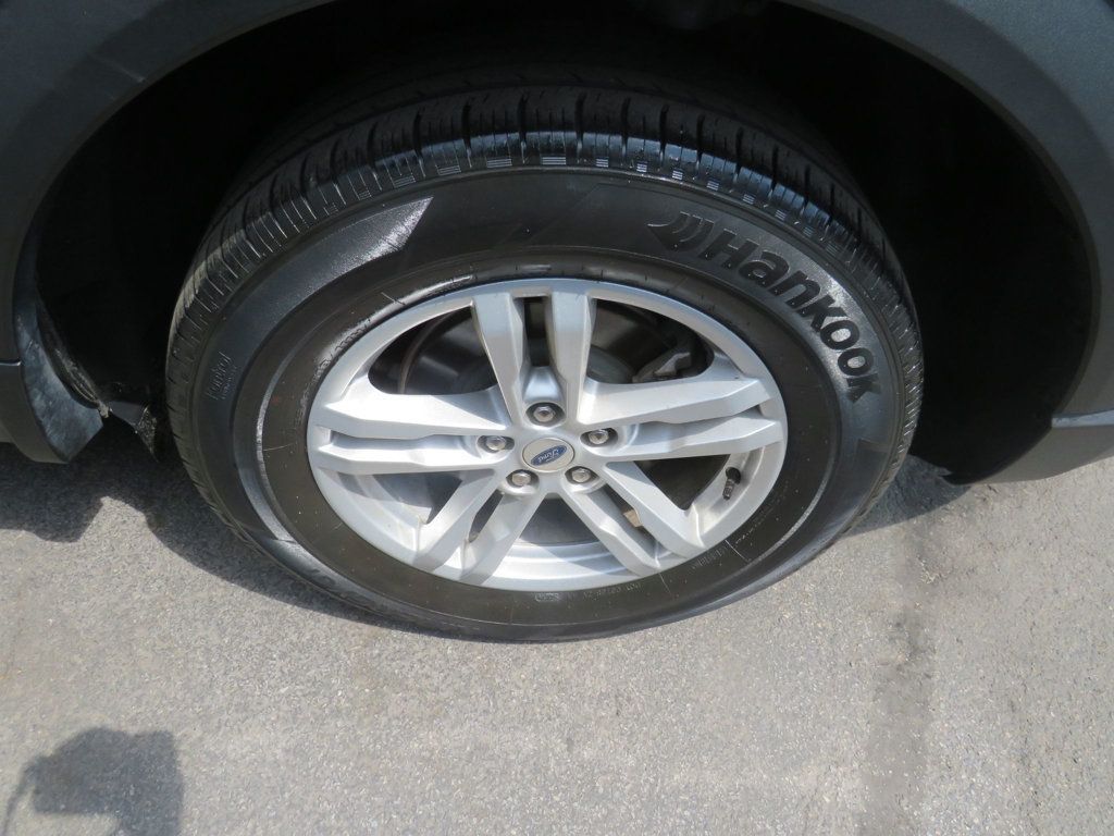 Ford Explorer photo 16