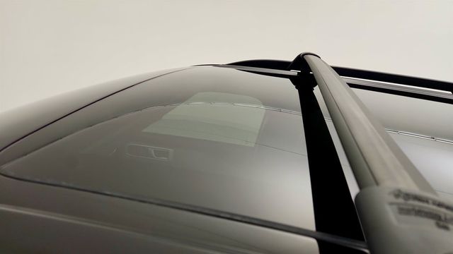 2022 Ford Explorer XLT 4WD w/ Equipment 202A, Sport Appearance, Twin Panel Moonroof - 23006177 - 9