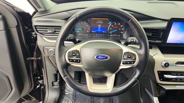 2022 Ford Explorer XLT 4WD w/ Equipment 202A, Sport Appearance, Twin Panel Moonroof - 23006177 - 13