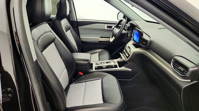 2022 Ford Explorer XLT 4WD w/ Equipment 202A, Sport Appearance, Twin Panel Moonroof - 23006177 - 24