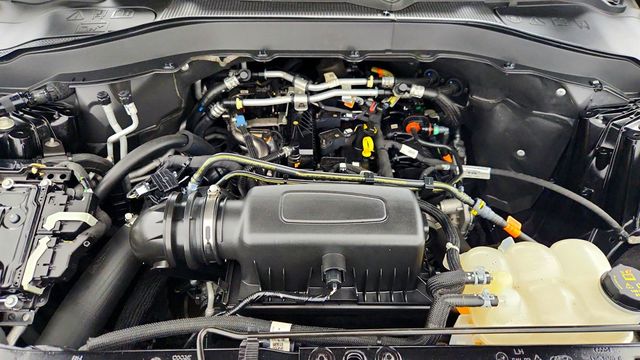 2022 Ford Explorer XLT 4WD w/ Equipment 202A, Sport Appearance, Twin Panel Moonroof - 23006177 - 27