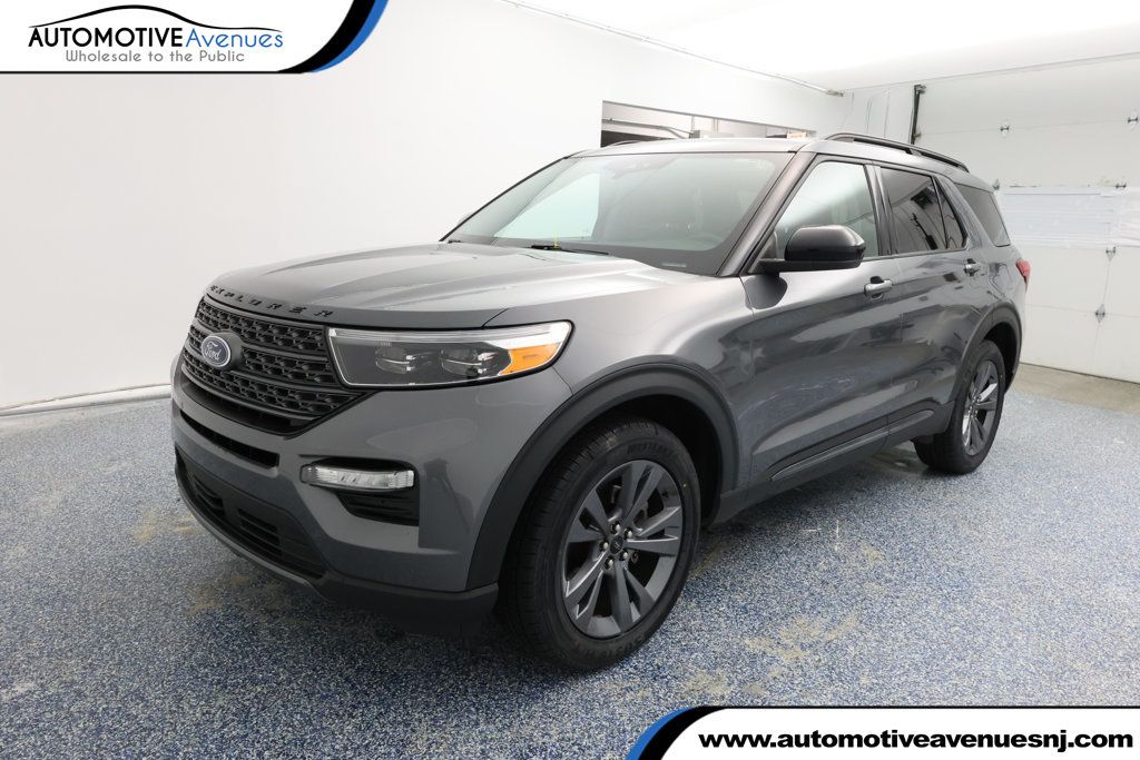 2022 Ford Explorer XLT 4WD with Equip. 202A, Twin Panel Moonroof & Sport Appearance - 22937501 | Video 1