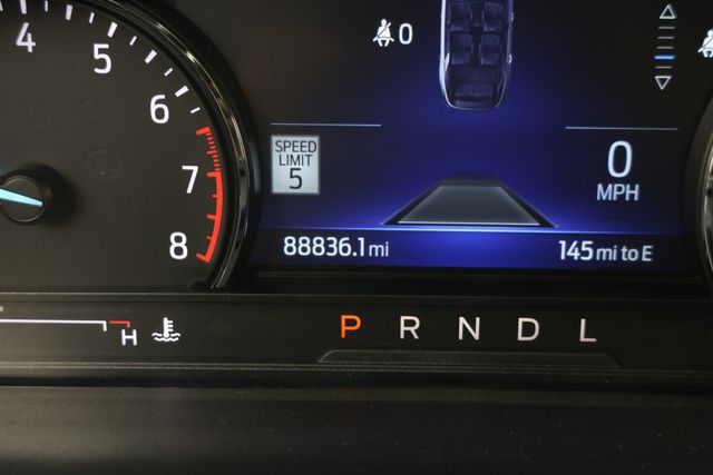 2022 Ford Explorer XLT 4WD with Equip. 202A, Twin Panel Moonroof & Sport Appearance - 22937501 - 12