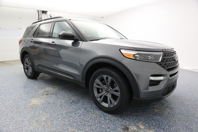 2022 Ford Explorer XLT 4WD with Equip. 202A, Twin Panel Moonroof & Sport Appearance - 22937501 - 1