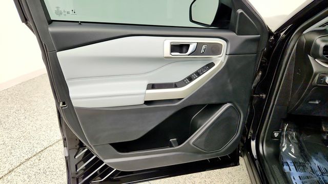 2022 Ford Explorer XLT 4WD w/ Sport Appearance Pkg, Moonroof & Co-Pilot360 Assist+ - 23088802 - 10