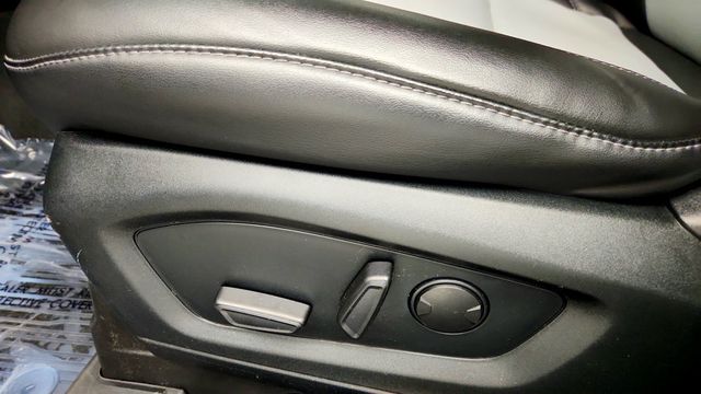 2022 Ford Explorer XLT 4WD w/ Sport Appearance Pkg, Moonroof & Co-Pilot360 Assist+ - 23088802 - 11