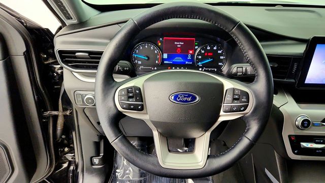 2022 Ford Explorer XLT 4WD w/ Sport Appearance Pkg, Moonroof & Co-Pilot360 Assist+ - 23088802 - 13