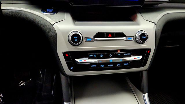2022 Ford Explorer XLT 4WD w/ Sport Appearance Pkg, Moonroof & Co-Pilot360 Assist+ - 23088802 - 17
