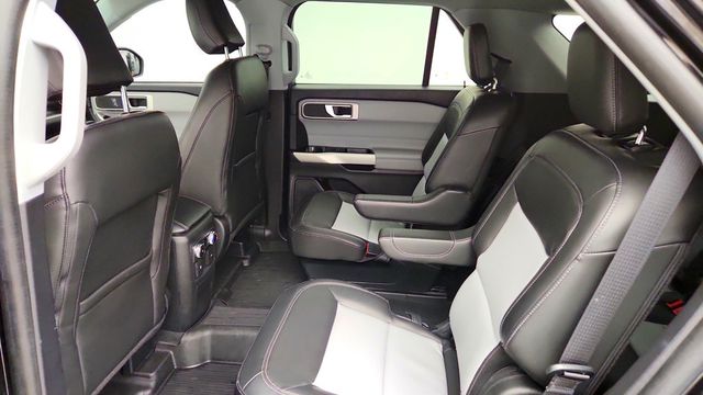 2022 Ford Explorer XLT 4WD w/ Sport Appearance Pkg, Moonroof & Co-Pilot360 Assist+ - 23088802 - 21