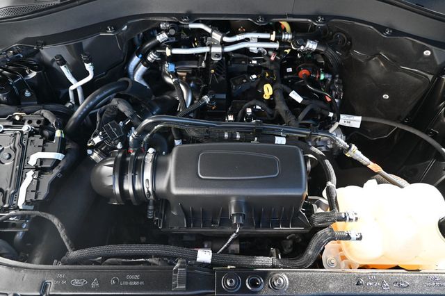 2022 Ford Explorer XLT Brand New Tires No Accidents Reported to Carfax - 22746554 - 17