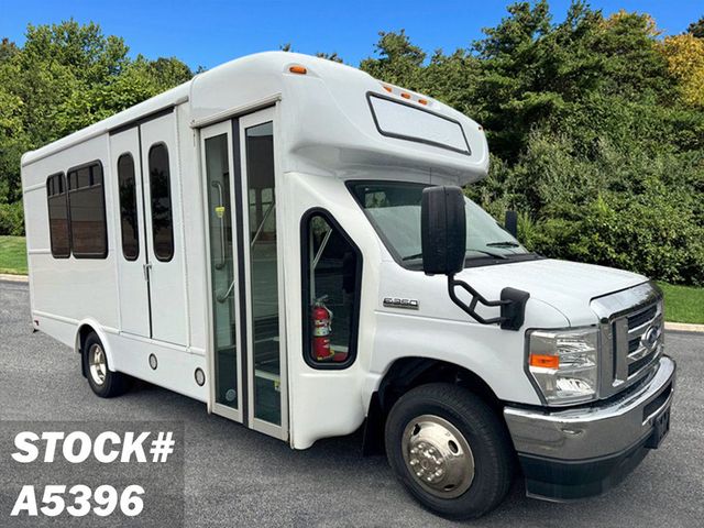 2022 Ford E-350 Cutaway Non-CDL Wheelchair Shuttle Bus For Adults Seniors Church & Handicapped Transportation - 22917747 - 0
