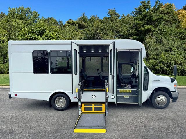 2022 Ford E-350 Cutaway Non-CDL Wheelchair Shuttle Bus For Adults Seniors Church & Handicapped Transportation - 22917747 - 17