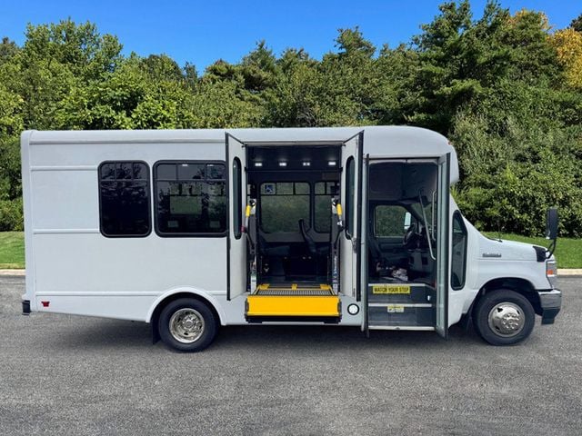 2022 Ford E-350 Non-CDL Wheelchair Shuttle Bus Reconditioned For Adults Seniors Church & Handicapped Transportation - 22917747 - 16