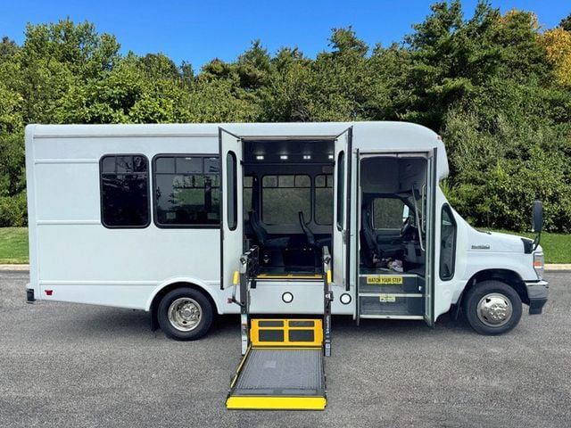 2022 Ford E-350 Non-CDL Wheelchair Shuttle Bus Reconditioned For Adults Seniors Church & Handicapped Transportation - 22917747 - 17