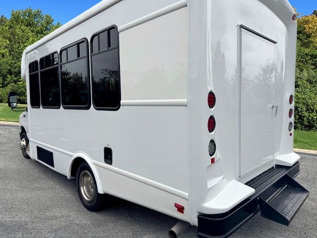 2022 Ford E-350 Non-CDL Wheelchair Shuttle Bus Reconditioned For Adults Seniors Church & Handicapped Transportation - 22917747 - 7