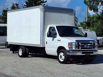 2022 Ford E-Series Cutaway - 1FDWE3FK5NDC08117