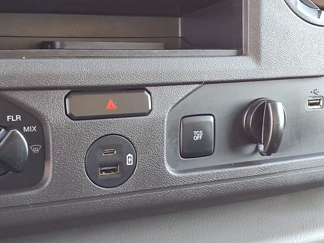 2022 Ford E-Series Cutaway 14' Box Van w/Liftgate - 22895515 - 33