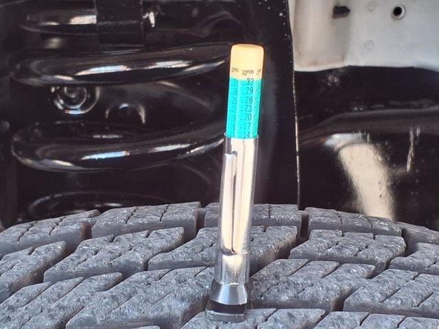 2022 Ford E-Series Cutaway 14' Box Van w/Liftgate - 22895515 - 42