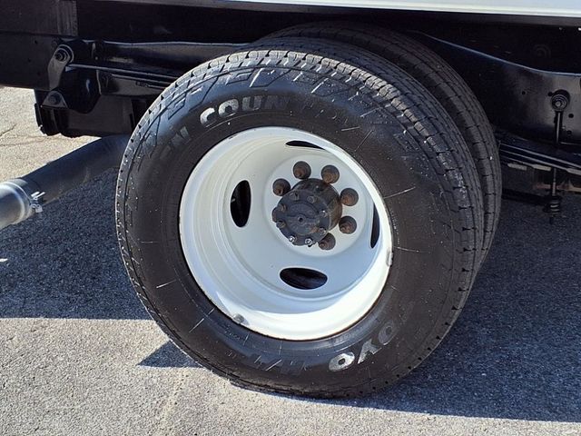 2022 Ford E-Series Cutaway 14' Box Van w/Liftgate - 22895515 - 43