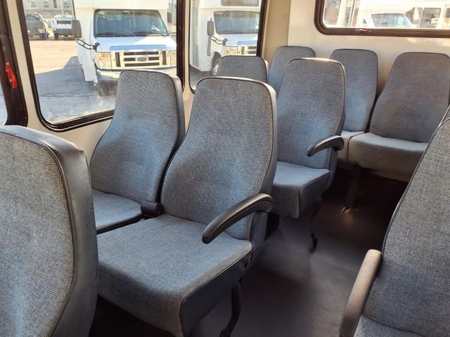 2022 Ford E-Series Cutaway 26 Passenger Shuttle Bus - 22976801 - 14