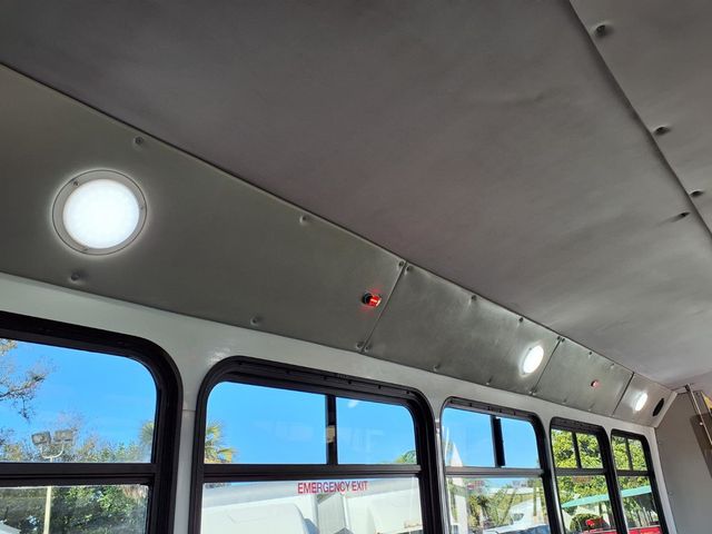 2022 Ford E-Series Cutaway 26 Passenger Shuttle Bus - 22976801 - 18