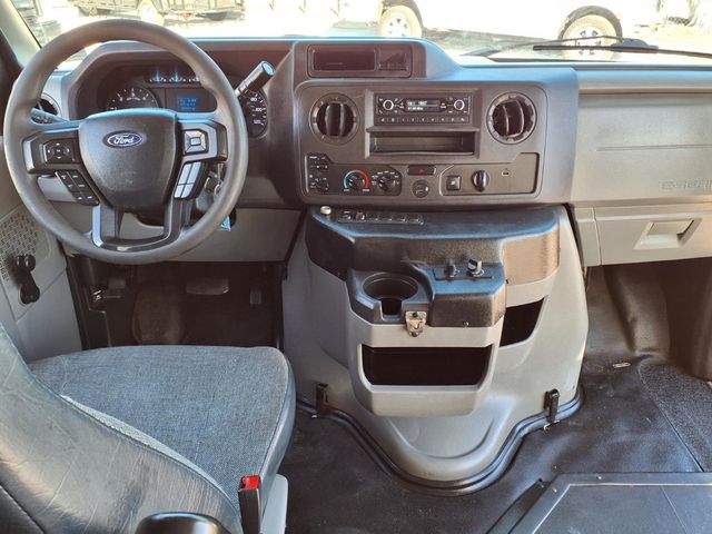 2022 Ford E-Series Cutaway 26 Passenger Shuttle Bus - 22976801 - 20