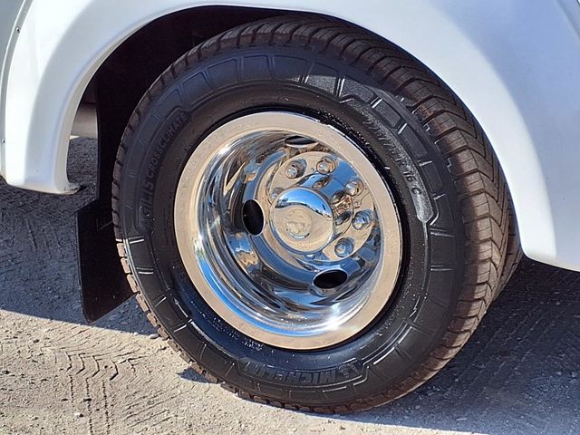 2022 Ford E-Series Cutaway 26 Passenger Shuttle Bus - 22976801 - 38