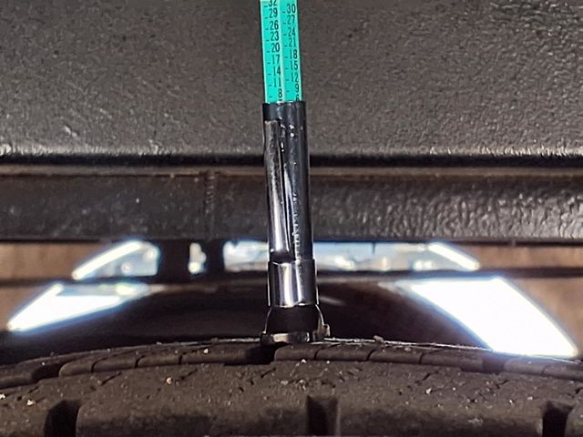 2022 Ford E-Series Cutaway 26 Passenger Shuttle Bus - 22976801 - 42