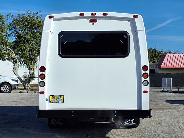 2022 Ford E-Series Cutaway 26 Passenger Shuttle Bus - 22976801 - 4