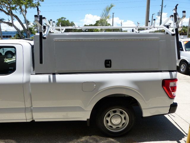 2022 Ford F-150 5.0L V8 GAS*"KNAPHEIDE" TOPPER WITH DUAL DROP-DOWN LADDER RACK!! - 23057359 - 12