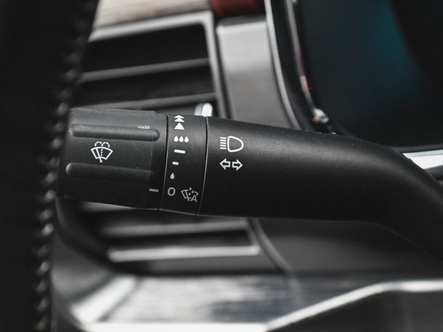 2022 Ford F-150 Lariat - 22984818 - 24