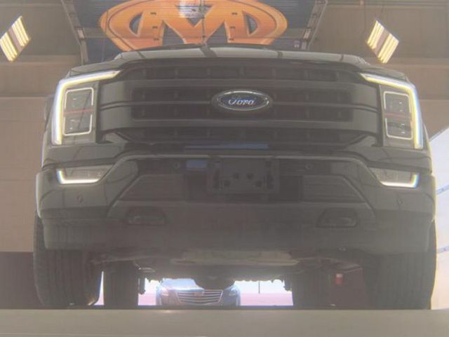 2022 Ford F-150 Lariat - 23010189 - 3