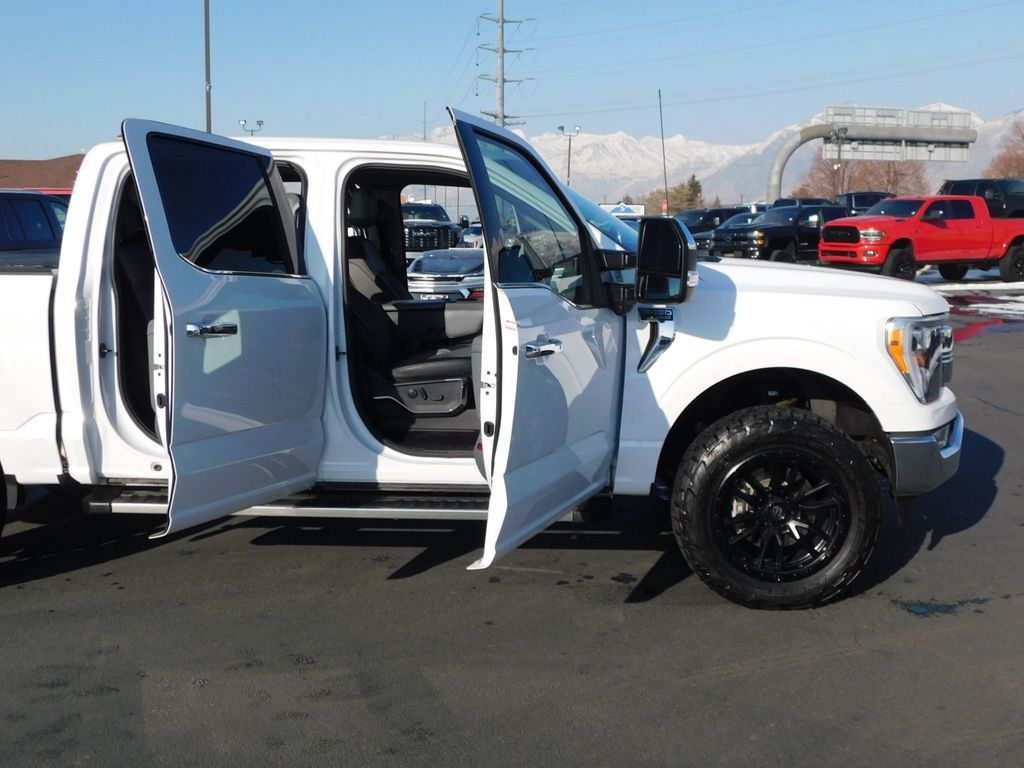 2022 Ford F-150 LARIAT - 22761780 - 26