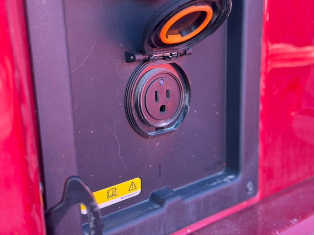 2022 Ford F-150 LARIAT 4WD SuperCrew 5.5' Box - 22995126 - 9