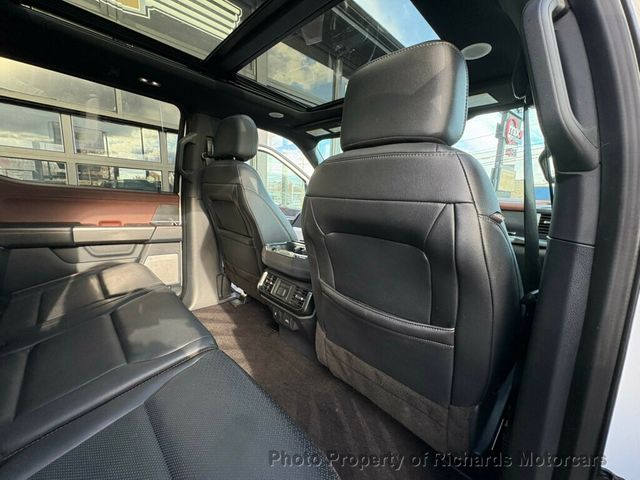 2022 Ford F-150 LARIAT 4WD SuperCrew 5.5' Box - 22836323 - 24