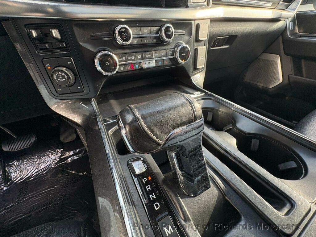 2022 Ford F-150 LARIAT 4WD SuperCrew 5.5' Box - 22836323 - 35