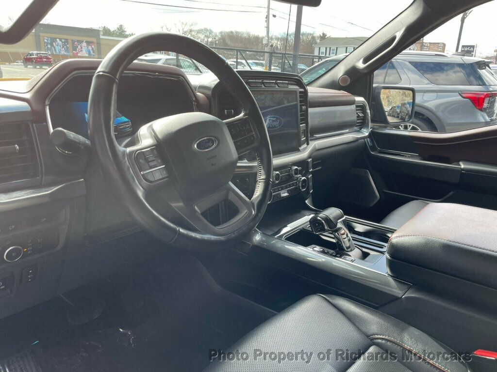2022 Ford F-150 LARIAT 4WD SuperCrew 5.5' Box - 23002145 - 11