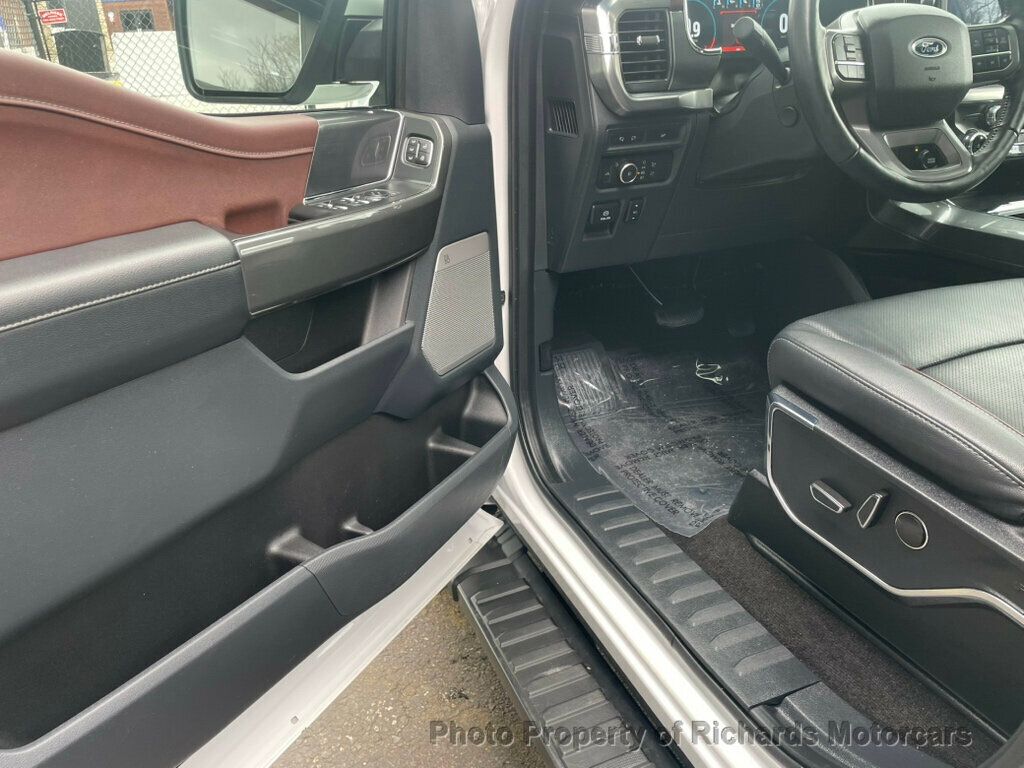 2022 Ford F-150 LARIAT 4WD SuperCrew 5.5' Box - 23003972 - 9