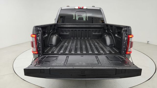 2022 Ford F-150 LARIAT 4WD SuperCrew 5.5' Box - 22950011 - 39