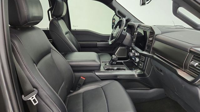 2022 Ford F-150 LARIAT 4WD SuperCrew 5.5' Box - 22950011 - 41