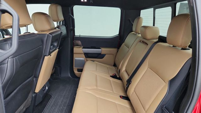 2022 Ford F-150 LARIAT 4WD SuperCrew 5.5' Box with Chrome Appearance, 501A & V8 - 22948638 - 19