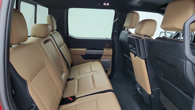 2022 Ford F-150 LARIAT 4WD SuperCrew 5.5' Box with Chrome Appearance, 501A & V8 - 22948638 - 21